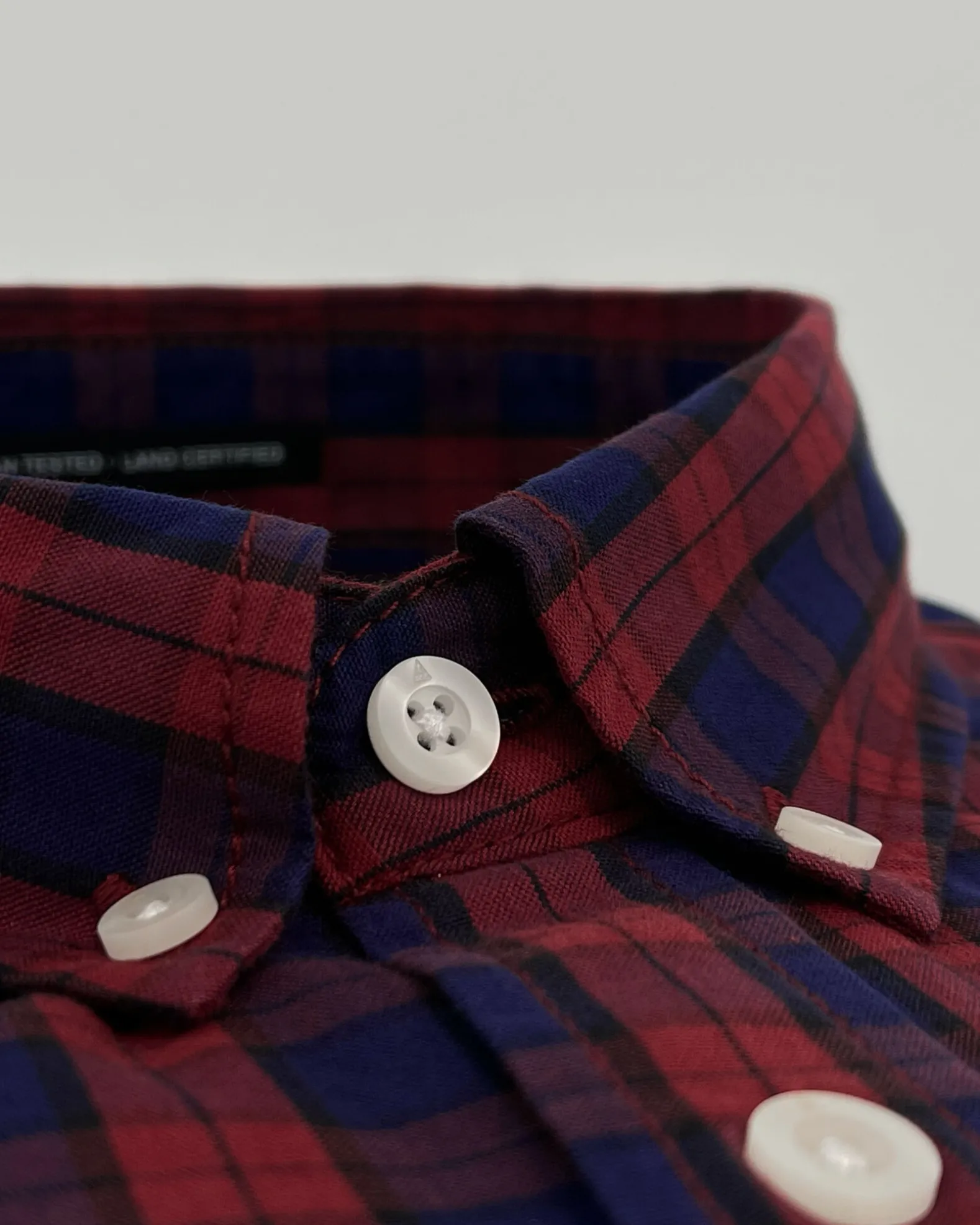 Het Lichtgewicht, Zachte Jett Shirt