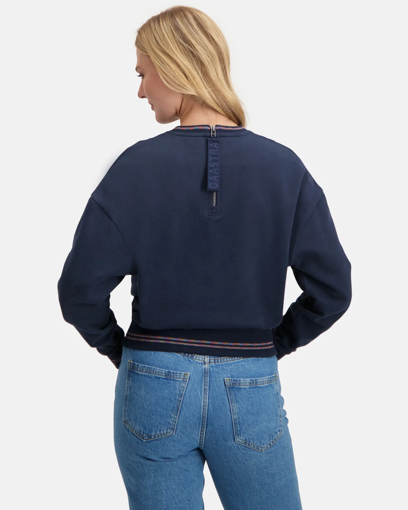 Trui Equator Met Glitter Branding